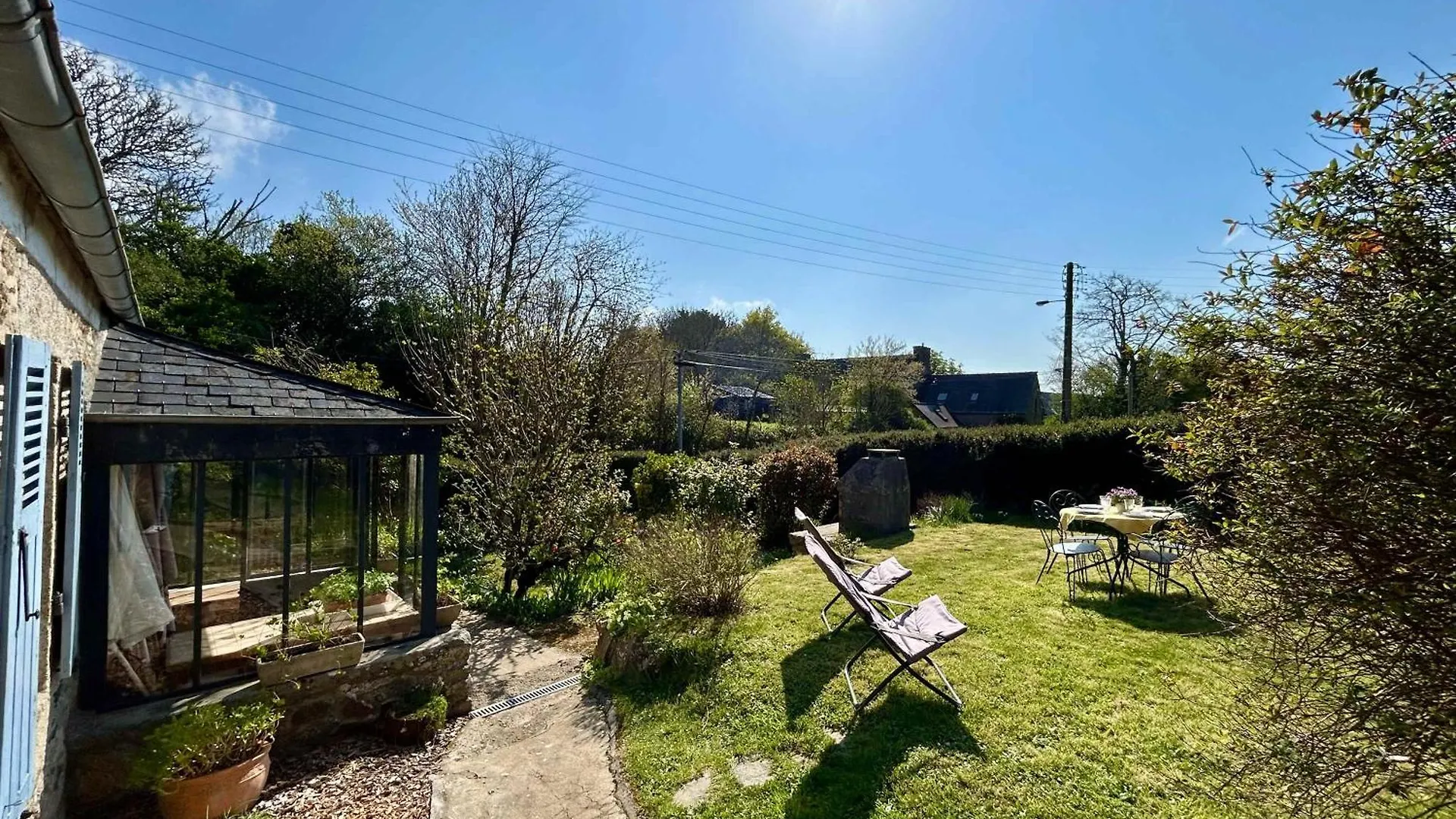 Pretty Charming Breton Cottage For 4 People Locquémeau